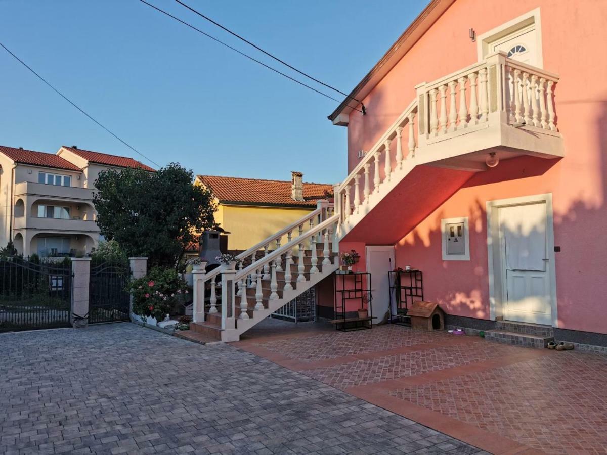 Premium Two-bedroom Apartment Viskovo